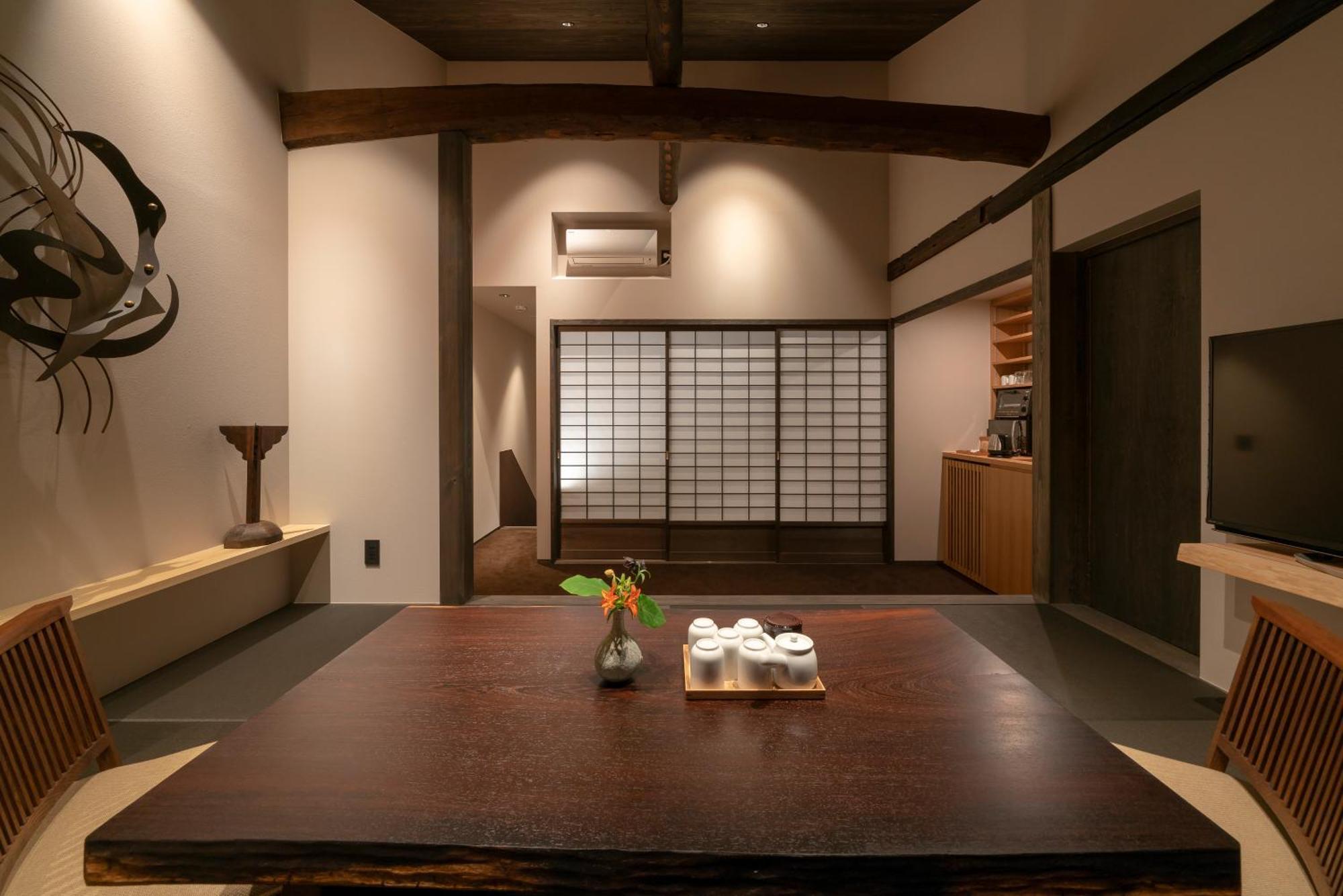 Hinaya Gojo Apartment Kyoto Room photo